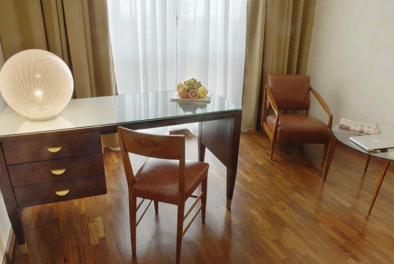 Hotel Della Citta Et De La Ville Forli Bilik gambar