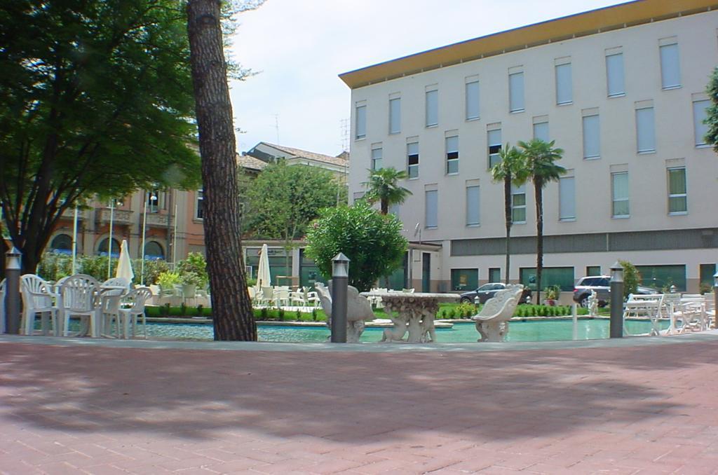 Hotel Della Citta Et De La Ville Forli Luaran gambar