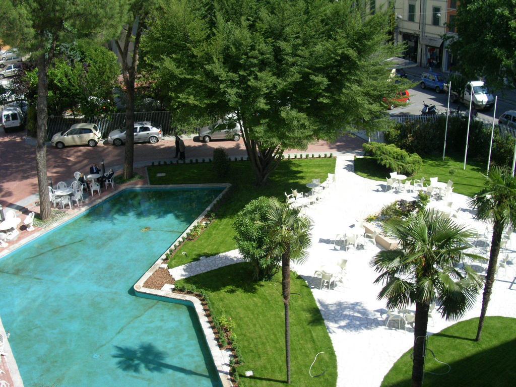 Hotel Della Citta Et De La Ville Forli Luaran gambar